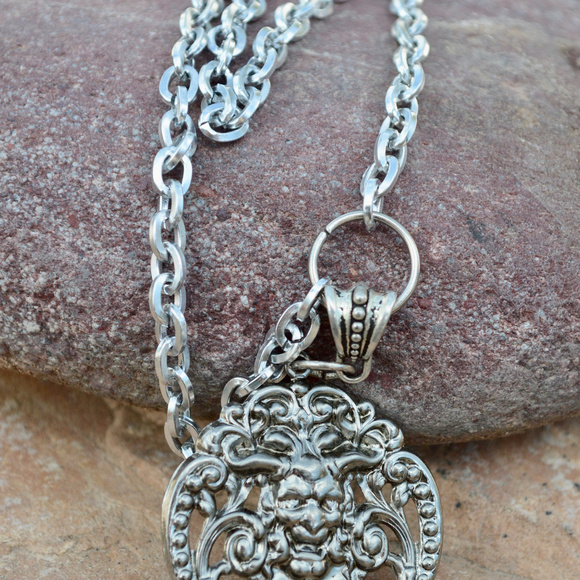 Demon Devil Gothic Peruzzi Necklace Pendant Silver - Picture 2 of 5